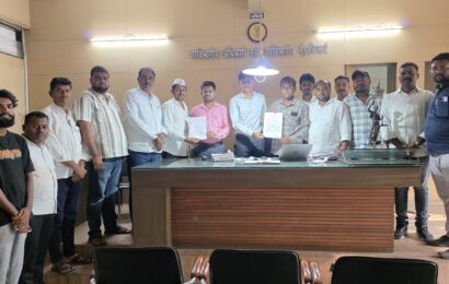 चंदनापुरी घाटातील रस्ता तातडीने दुरुस्त करण्यासाठी युवक काँग्रेसचे निवेदन