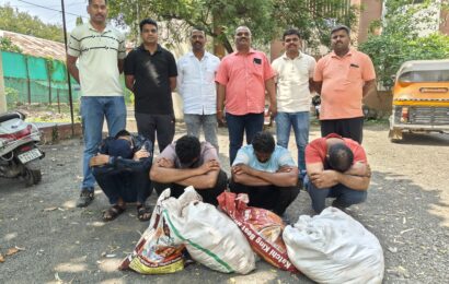 स्थानिक गुन्हे शाखेकडून जिल्हयातील 05 अवैध कत्तलखान्यावर छापे स्थानिक गुन्हे शाखेकडून जिल्हयातील 05 अवैध कत्तलखान्यावर छापे