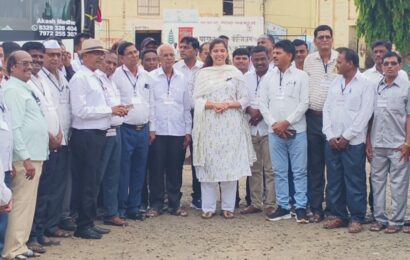 पतसंस्था म्हणजे शेतकऱ्यांच्या जीवनाचा आधारस्तंभ – डॉ.जयश्री थोरात, संगमनेर तालुका पतसंस्था फेडरेशनच्या वतीने हातगड किल्ल्यावर 2 दिवसीय प्रशिक्षण शिबिर