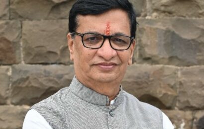 मा. कृषिमंत्री बाळासाहेब थोरात यांच्या सूचनेनंतर प्रशासनाकडून शेतकऱ्यांसाठी युरिया उपलब्ध